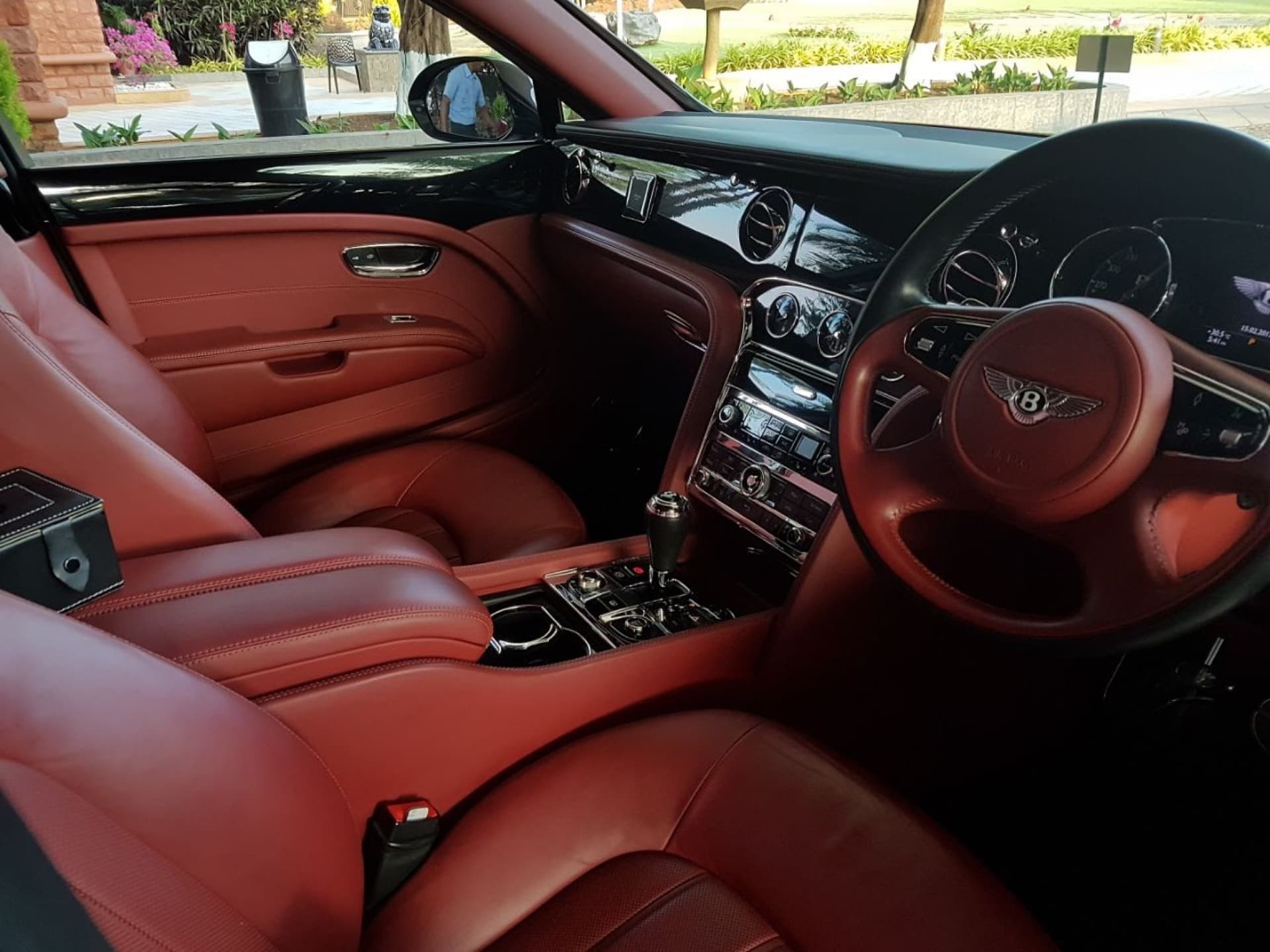 Sanjay Godavit's Fleet — Bentley Mulsanne, Audio Refreshment by Mahesh Panchal