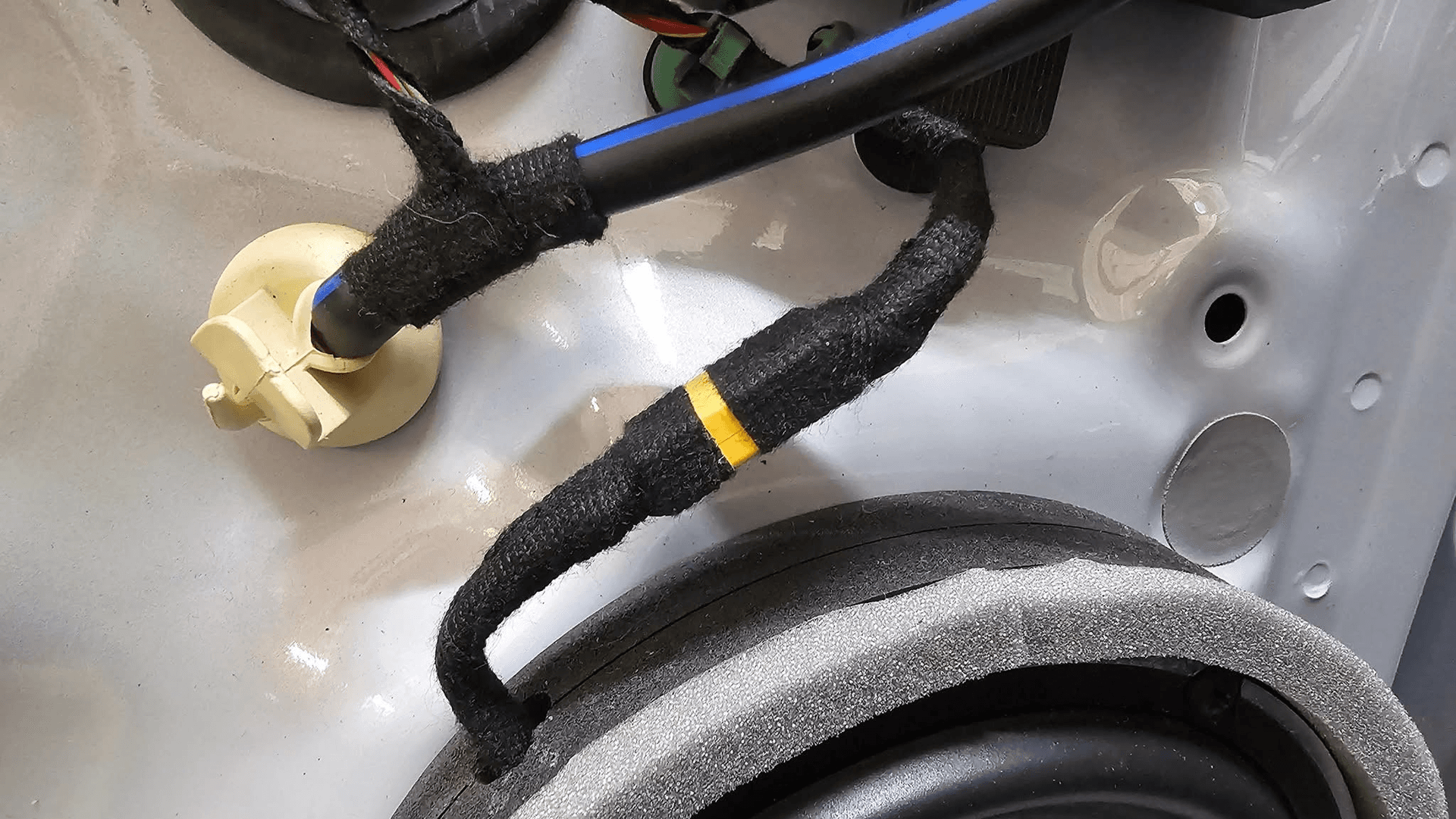 Cable Routing — Door Sill