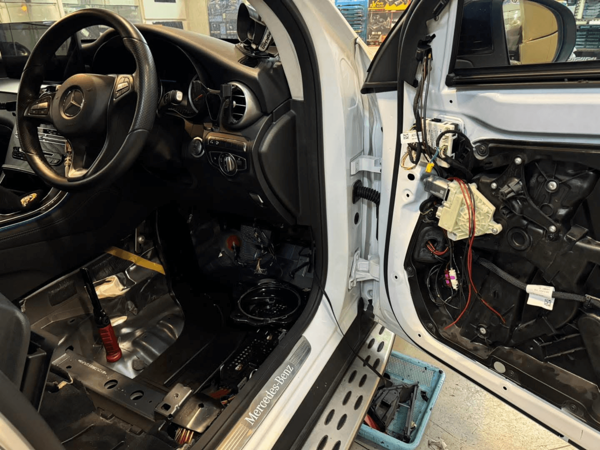 Mercedes — Door Panel & Wiring Stage