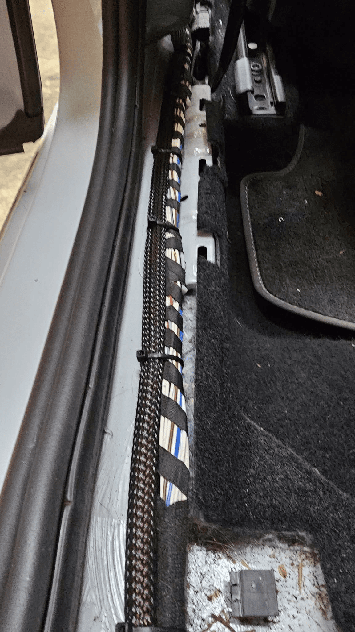 Power Cables — Trunk Run