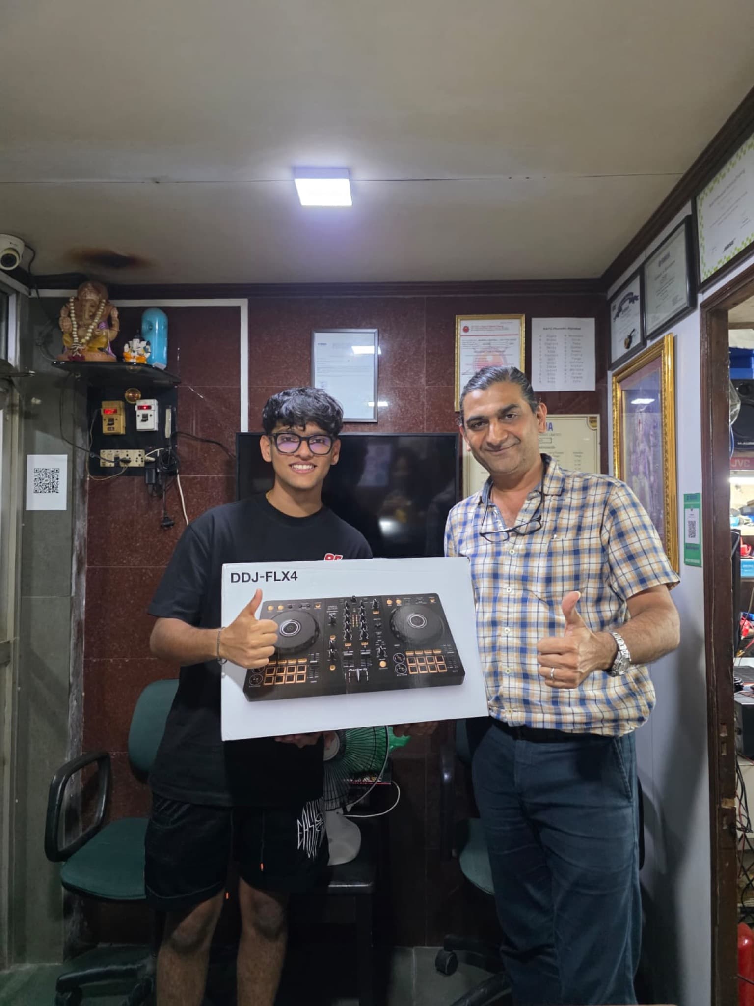 Pioneer DDJ-FLX4 — Happy Customer at AudioQore