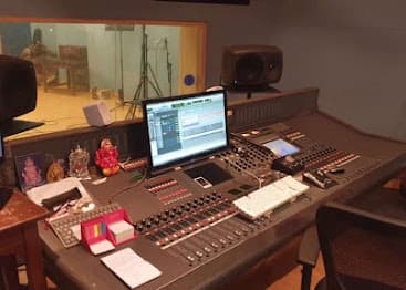 Recording Studio — Large-Format Mixing Console & DAW