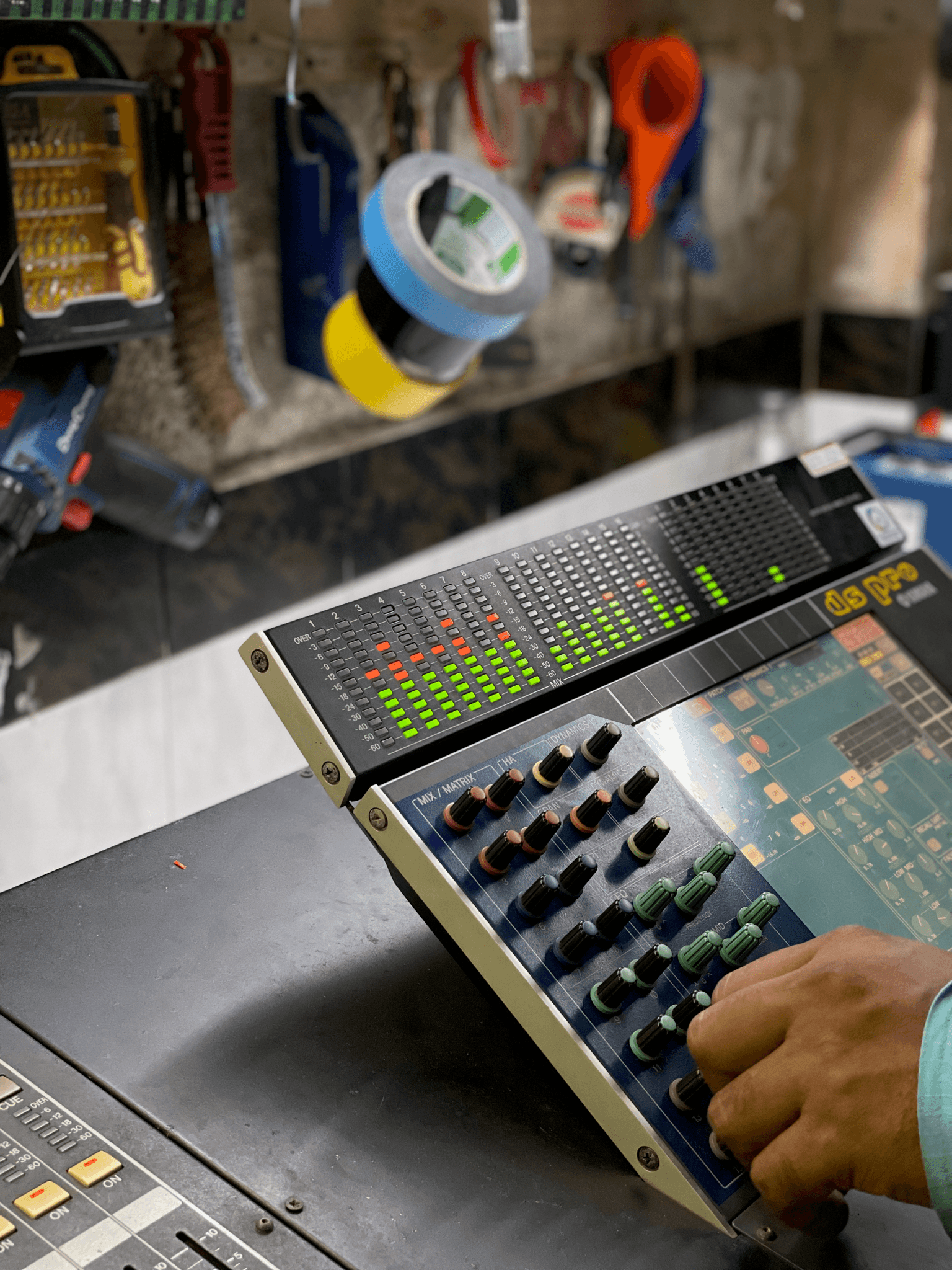 Yamaha 02R96 — Channel Strip & Meter Service